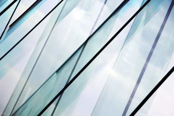 Vetro UV resistente ad alta trasmissione luminosa per una durata più lunga